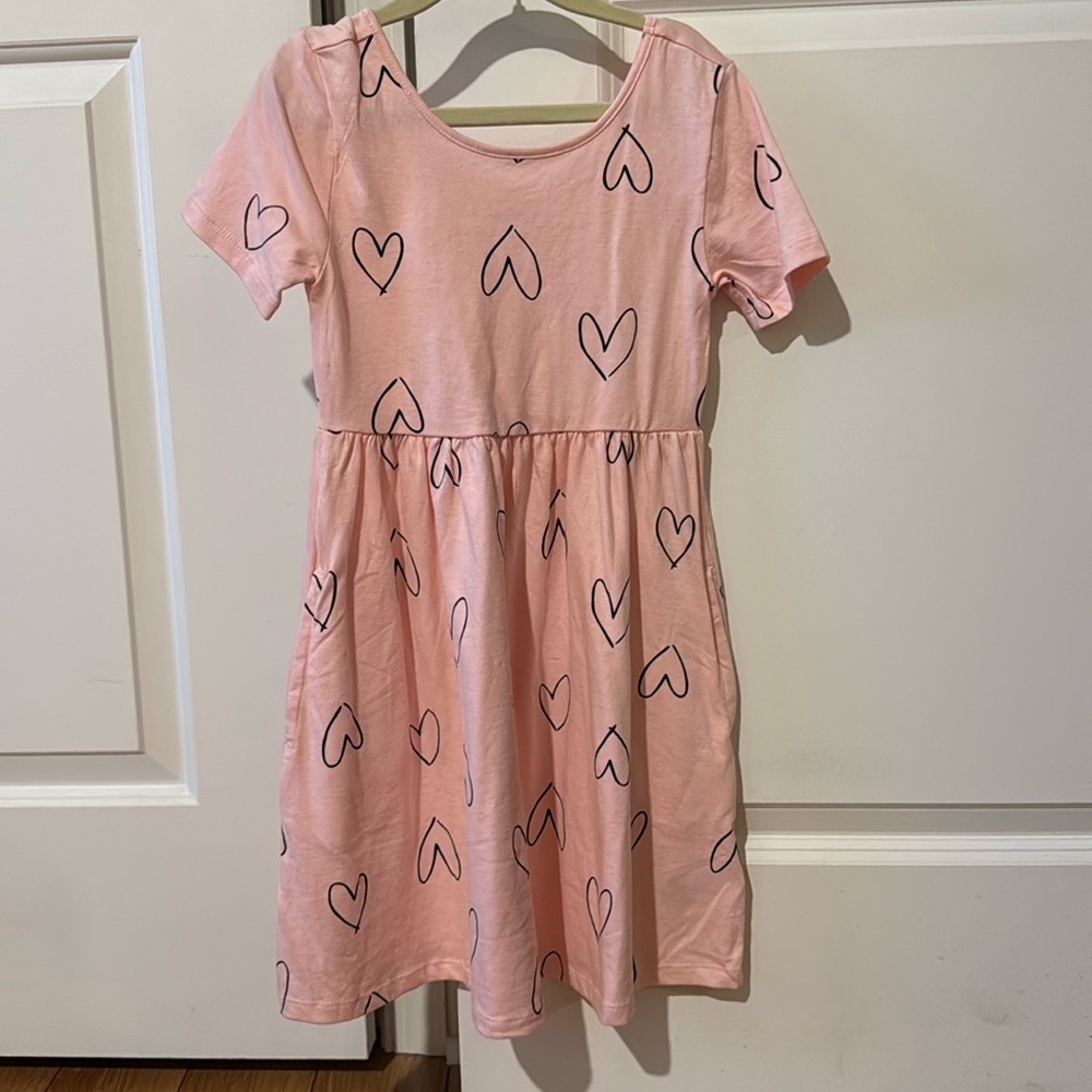NWT New with Tags Old Navy Girls Pink Heart Print Dress Size S Small 6-7